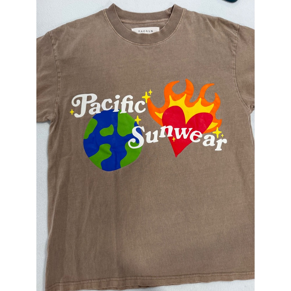PacSun Mens Graphic T-Shirt Brown Earth Tone Earth Flaming Heart Size M